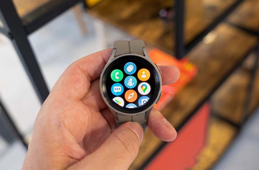 بررسی , و مقایسه ساعت هوشمند Samsung Galaxy Watch5 و Watch5 Pro - 